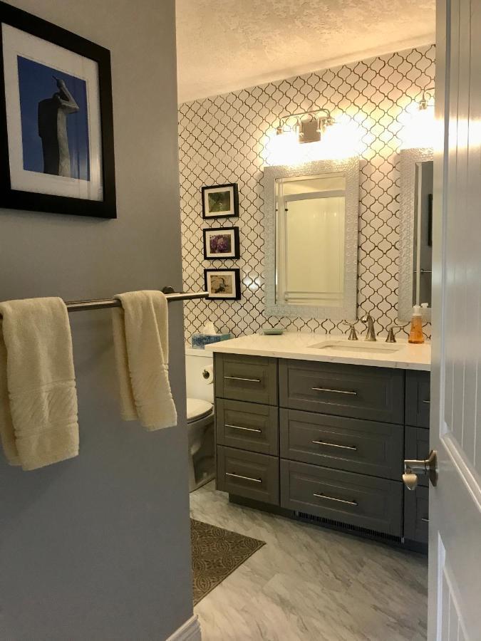 Little Bear Garden View Suites-Hummingbird Royston Exterior foto