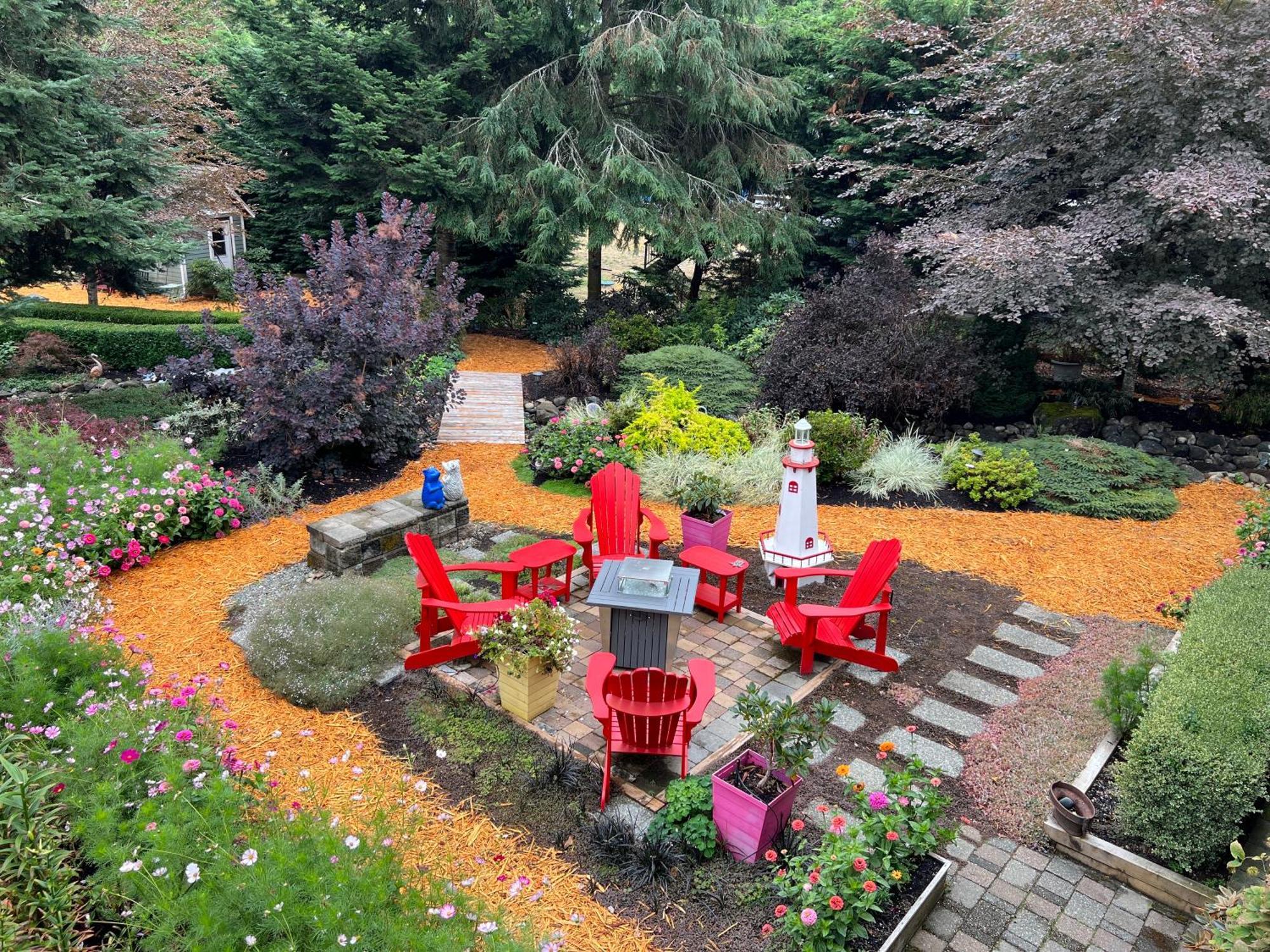 Little Bear Garden View Suites-Hummingbird Royston Exterior foto