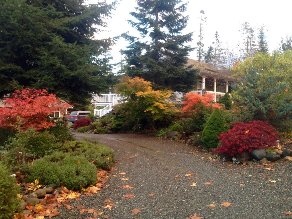 Little Bear Garden View Suites-Hummingbird Royston Exterior foto